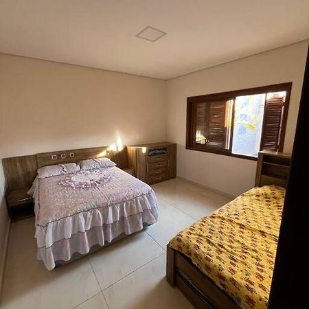 הוילה איטפצ'נינגה Casa Com Piscina Aquecida E Wi-Fi מראה חיצוני תמונה